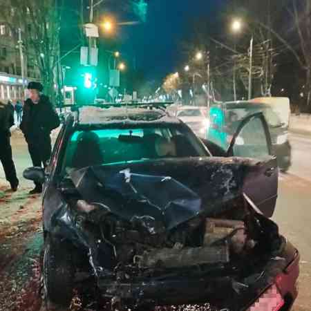 Автомобили после ДТП Форд Фокус 2005, МКПП, 1.6 выкупили за 1000000